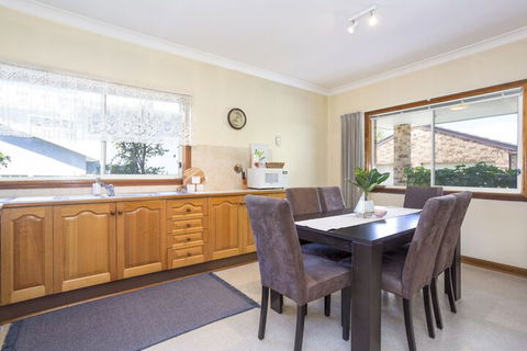 South Coast Getaway House Sleeping 8 Guests - Tourism Brisbane 5