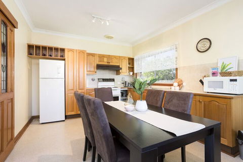 South Coast Getaway House Sleeping 8 Guests - Tourism Brisbane 2
