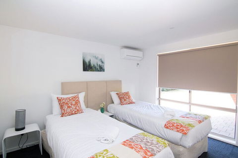 Paradise Waters - Yarrawonga - Tourism Brisbane 7