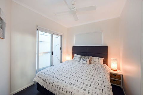 Seamistral - 1/21 Oriole Avenue - Tourism Brisbane 5