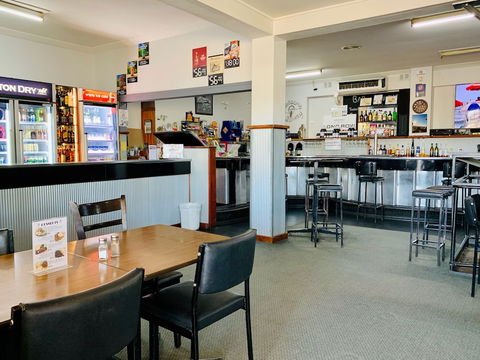 Coonalpyn Hotel - Brisbane Tourism 1