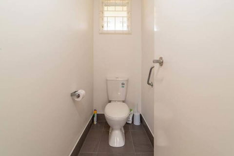 Peaceful 3 Bedroom Apartment In Ascot - Tourism Brisbane 4