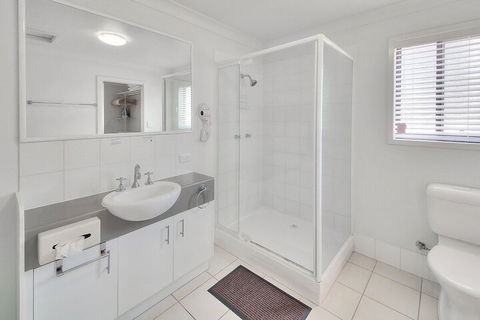 Airtrip Apartment On Russell St - Tourism Brisbane 6