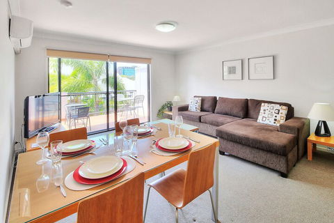 Airtrip Apartment On Russell St - Tourism Brisbane 2