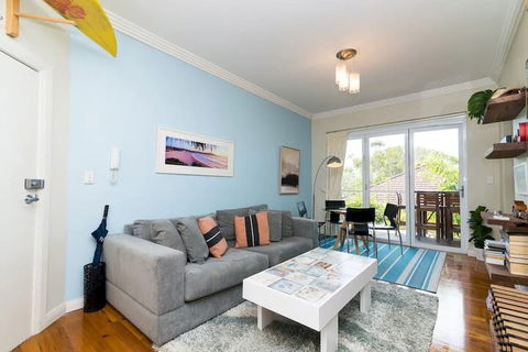 Sleek Contemporary Bondi Beachside Apartment - Tourism Brisbane 3