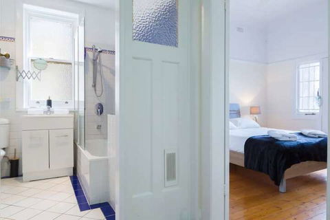 2 Bedroom Gorgeous Art Deco Classic Near CBD - Tourism Brisbane 7