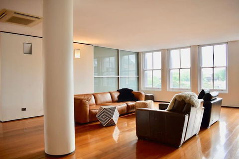 New York Loft Style Flat In Surry Hills - Tourism Brisbane 4
