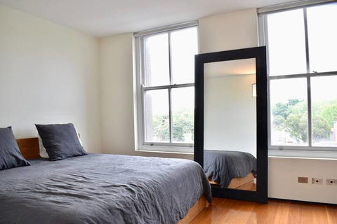 New York Loft Style Flat In Surry Hills - Tourism Brisbane 2