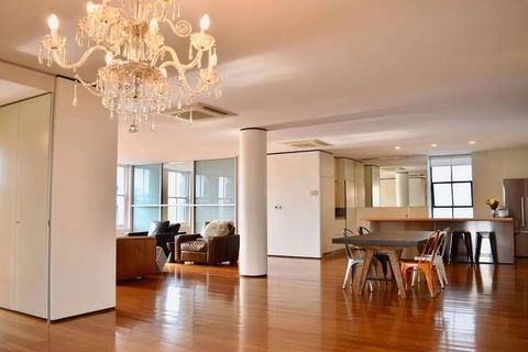 New York Loft Style Flat In Surry Hills - Tourism Brisbane 3