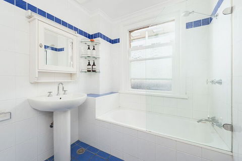 Salty's 2 Bedroom Beach Home - Tourism Brisbane 2