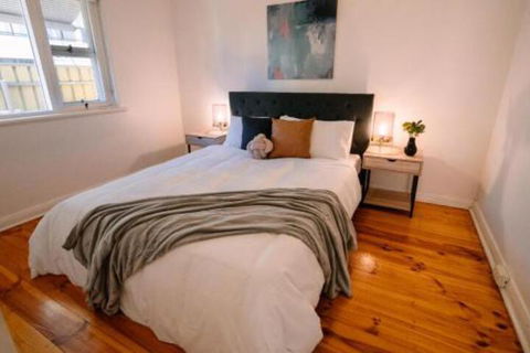 A Wave Away At Glenelg Cosy Unit Near The Beach - Tourism Brisbane 2