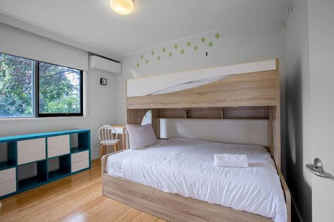 Comfy Holiday House With Pool@rosanna - Tourism Brisbane 1