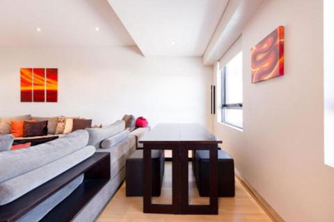 Bold Modern 1 Bed 10 Mins From The City - Tourism Brisbane 4