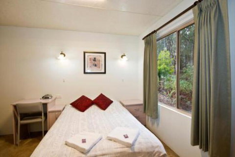 Hidden Valley Cabins - Brisbane Tourism 1