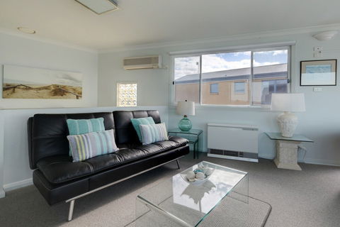 Sandy Cove - Tourism Brisbane 4