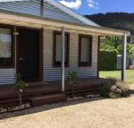 Rail Trail Cottage - Brisbane Tourism