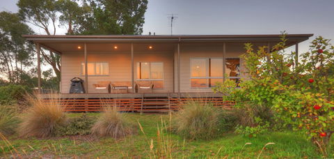 Tides Reach - Essentially Tas Dover - Tourism Brisbane 0