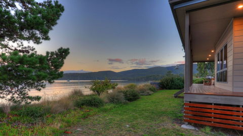 Tides Reach - Essentially Tas Dover - Tourism Brisbane 2