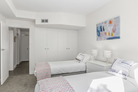 BOUTIQUE STAYS - Brighton By The Sea - Brisbane Tourism 4