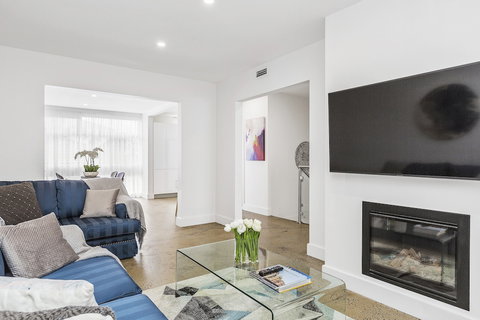 BOUTIQUE STAYS - Brighton By The Sea - Brisbane Tourism 6