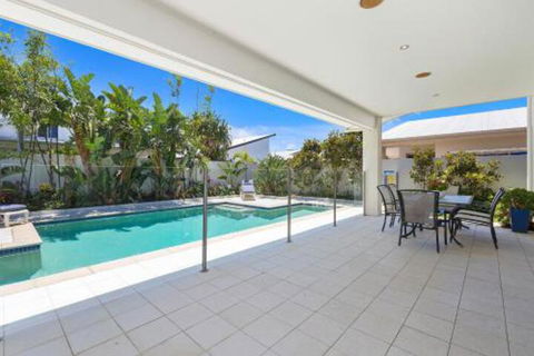 Summer Beach House On Tallows Avenue Kingscliff - Tourism Brisbane 2