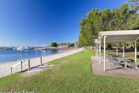 Sandy Palms 28 Moorooba Cr Beautiful Home With Wifi Air Con & Boat Parking - Tourism Brisbane 4