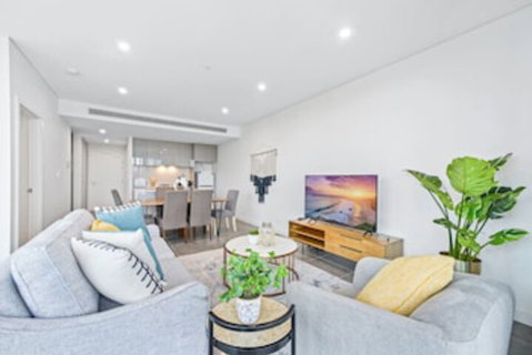 HomeHotel Luxury Apt With Shopping Mall Downstairs - Brisbane Tourism 0