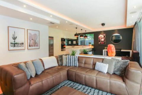Spacious 2 Bedroom Apartment In Ascot With Large Private Garden - Tourism Brisbane 0