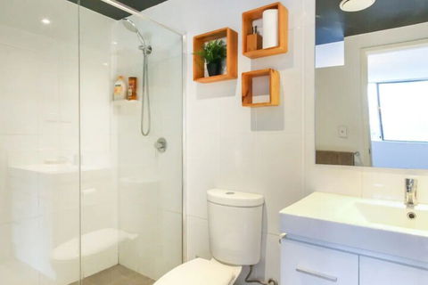 Spacious 2 Bedroom Apartment In Ascot With Large Private Garden - Tourism Brisbane 3