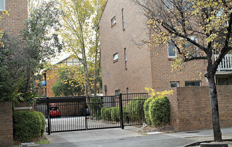 Adelaide Dresscircle Apartments - Archer Street - Tourism Brisbane 2