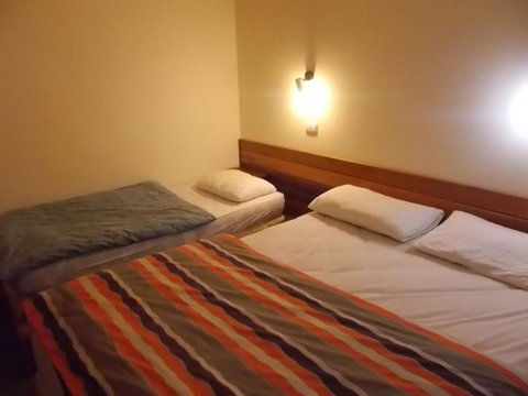 Retro 2 Bedroom & 2 Loft Apartment - Brisbane Tourism 1