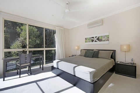 Prestigious House In Little Cove - Tourism Brisbane 5