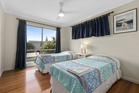 Sundance Pet Friendly Beach House In Peregian! 59 Lorikeet Drive - Tourism Brisbane 7