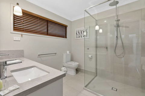 Sundance Pet Friendly Beach House In Peregian! 59 Lorikeet Drive - Tourism Brisbane 5