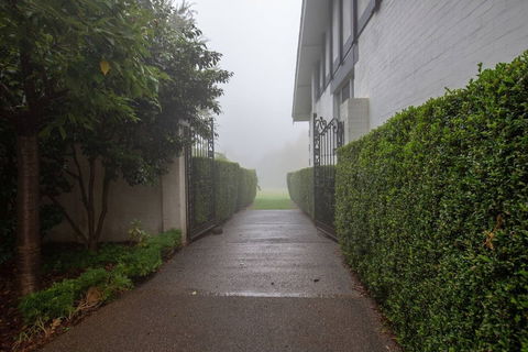 Classic 5 Beds Mt Dandenong Resort - Brisbane Tourism 6