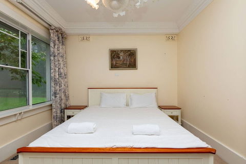 Classic 5 Beds Mt Dandenong Resort - Brisbane Tourism 4