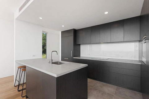 Southpoint Brand New Home Oceanfront Views - Tourism Brisbane 1