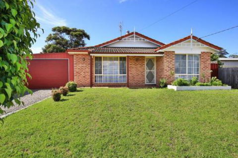 Kingfisher Pet Friendly 10 Mins To Hyams Beach - Tourism Brisbane 0