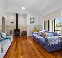 MERMAIDS on MARENGO large home with wifi - Tourism Brisbane