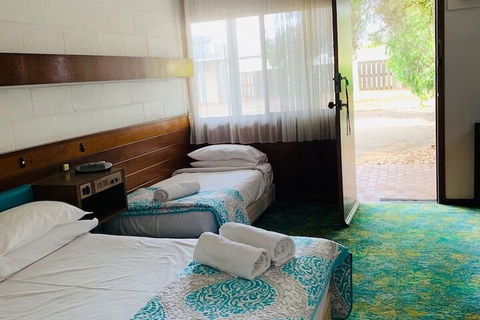 The Caledonian Hotel Motel - Brisbane Tourism 6