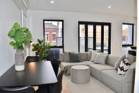 Brand New 2 Bed Apartment With Stunning City Views - Tourism Brisbane 0