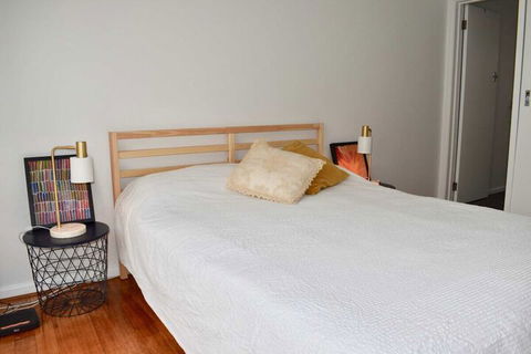 Charming 1BD Apartment In Leafy Green Hawthorn! - Tourism Brisbane 6