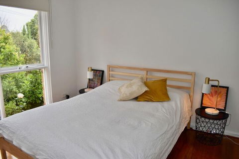 Charming 1BD Apartment In Leafy Green Hawthorn! - Tourism Brisbane 1