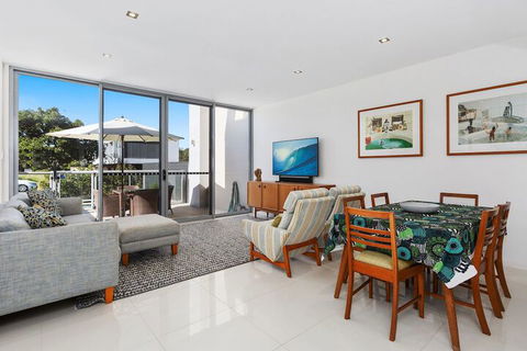 Waves On Kamala 13 - Tourism Brisbane 5