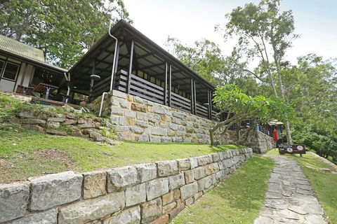 Sydney, Pittwater Eco YHA - Brisbane Tourism 4