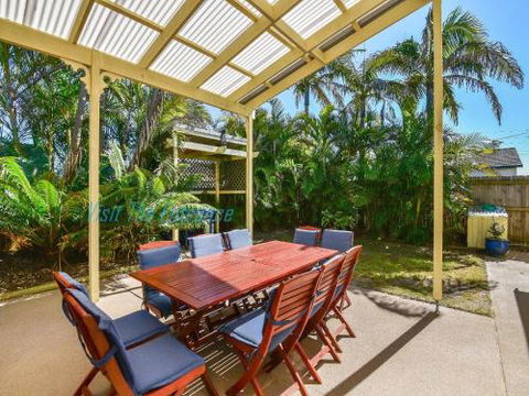 Gone To The Beach House - Tourism Brisbane 0