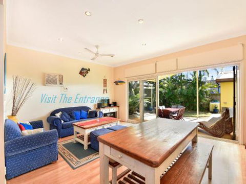 Gone To The Beach House - Tourism Brisbane 4