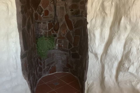 Di's Dugouts - Tourism Brisbane 5