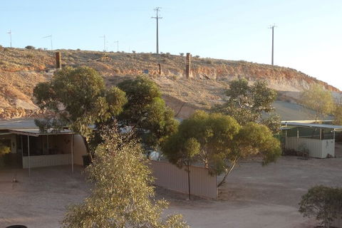 Di's Dugouts - Tourism Brisbane 1