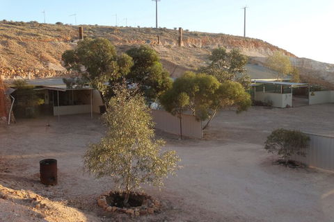 Di's Dugouts - Tourism Brisbane 3